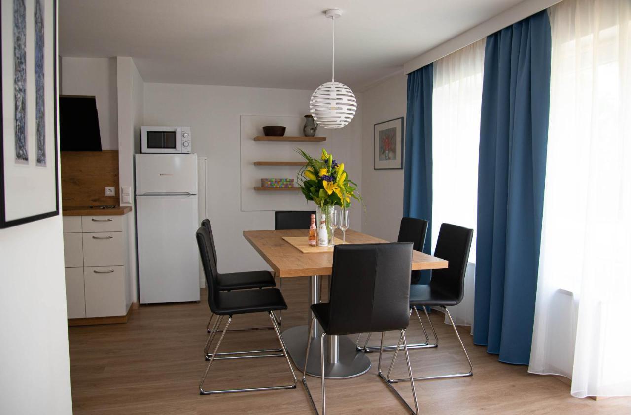 Mayr * Villach